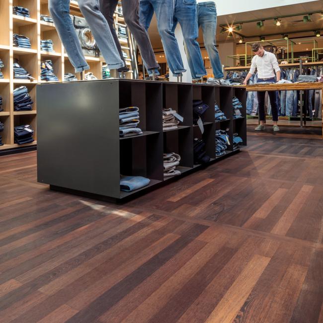 Retail 7 - Verhaag Afbouwprojecten