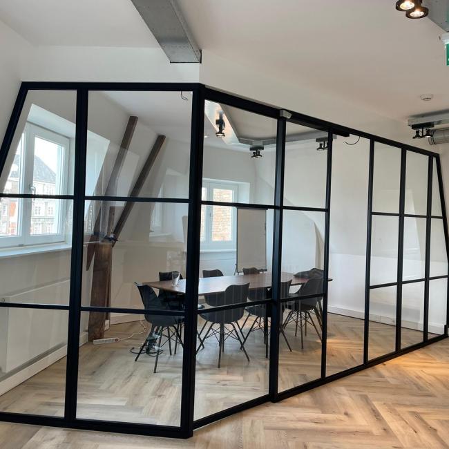 Kantoor 12 - Steellook schuifdeur - Verhaag Afbouwprojecten